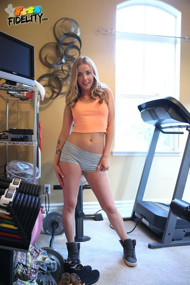 Hot blonde Karla Kush interrupts her workout for some hot bathroom fucking - #14