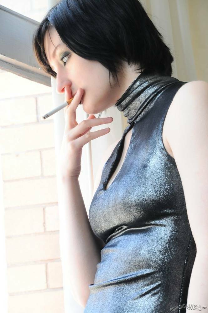 Tattooed brunette Violet Monroe smoking cigarette while flashing underwear - #12