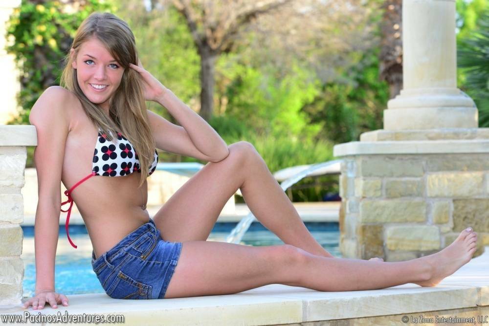 Cute teen Sophia Wood drops her shorts by the pool to toy with a vibrator - #5