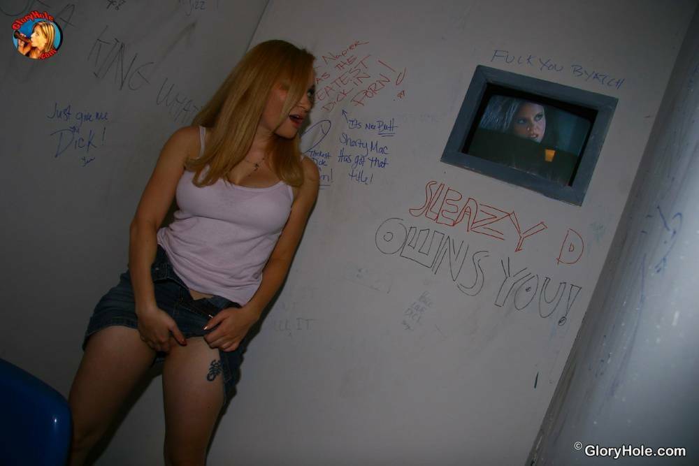 Strawberry blonde Aiden Starr blows a BBC via a gloryhole at an adult store - #15