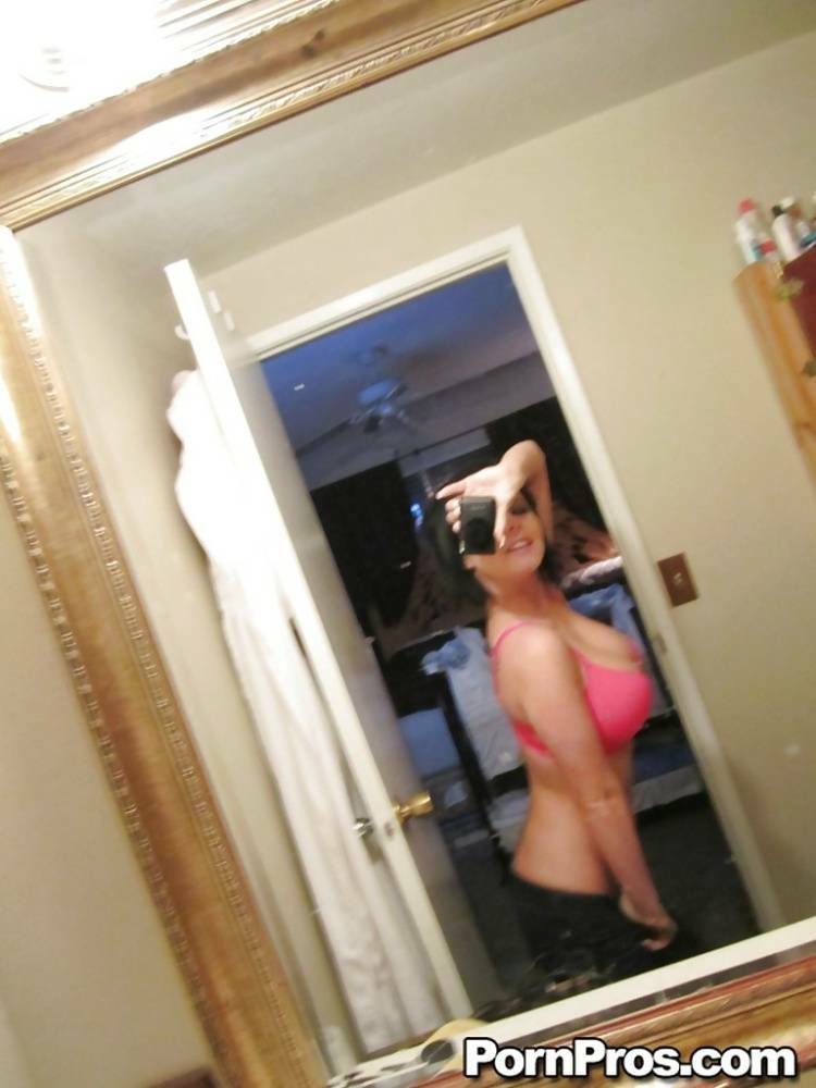 Hot ex-gf Loni Evans taking selfshots of her perfect tits in bathroom mirror - #7