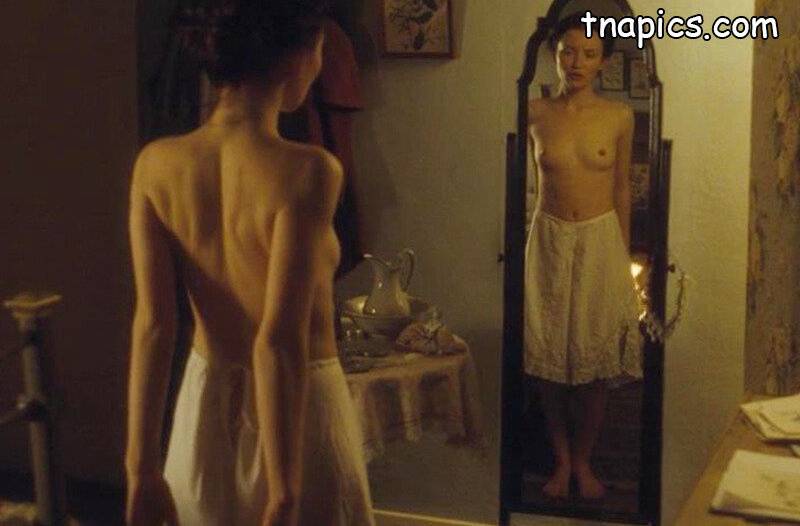 Emily Browning Nude - #21