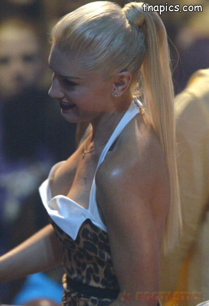 Gwen Stefani Nude - #5